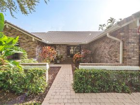 8626 NW 50th Dr, Coral Springs FL 33067