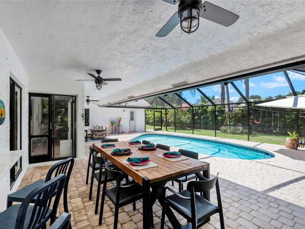 8626 NW 50th Dr, Coral Springs FL 33067