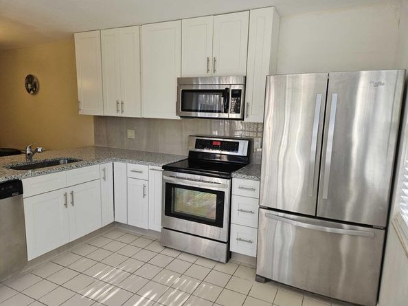 1945 Stratford Way, West Palm Beach FL 33409