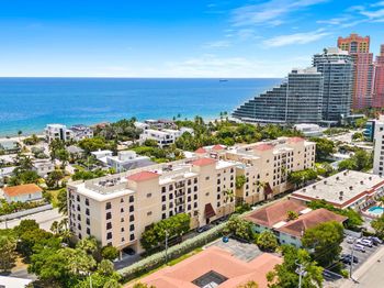 2509 N Ocean Blvd