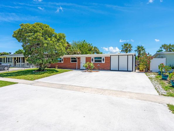 3852 Catalina Road, Palm Beach Gardens FL 33410