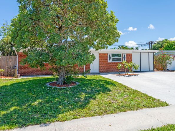 3852 Catalina Road, Palm Beach Gardens FL 33410