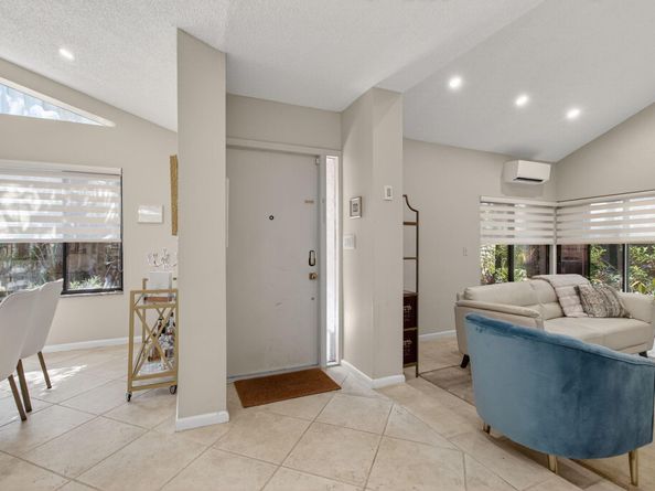 7745 Stanway Place E, Boca Raton FL 33433