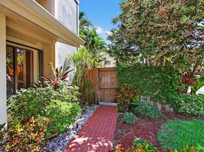 7745 Stanway Place E, Boca Raton FL 33433