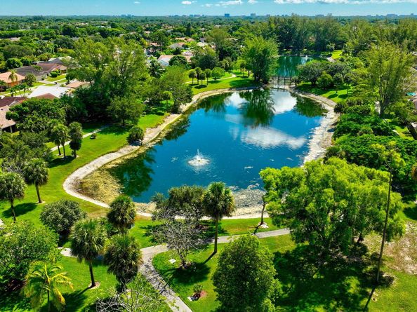 7745 Stanway Place E, Boca Raton FL 33433