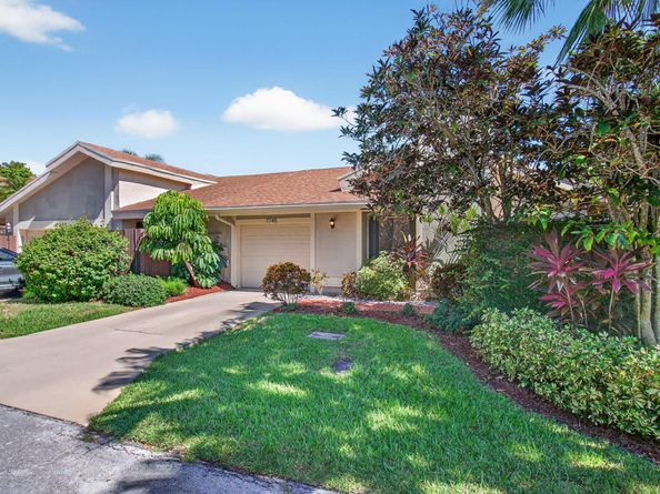 7745 Stanway Place E, Boca Raton FL 33433