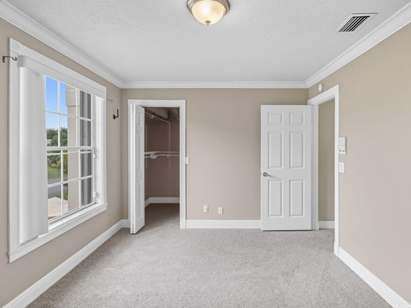 2006 Cross Breeze Dr, Wellington FL 33414