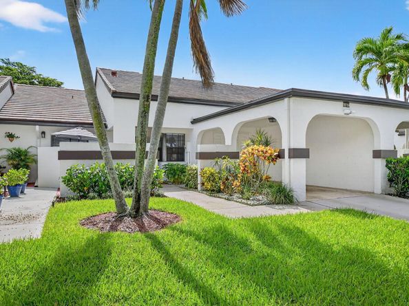 5710 Parkwalk Circle E, Boynton Beach FL 33472