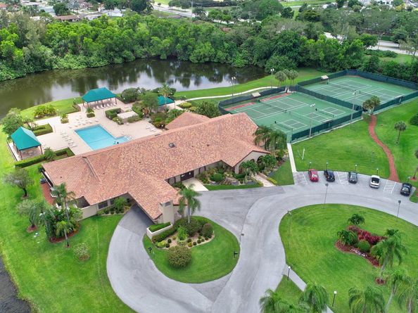 5710 Parkwalk Circle E, Boynton Beach FL 33472