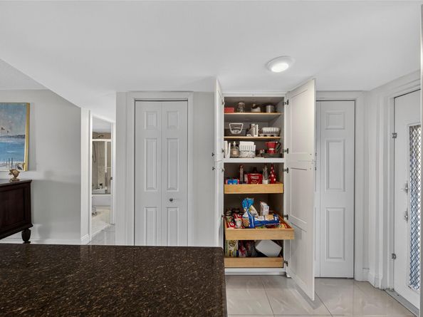 2781 N Pine Island Rd 312, Sunrise FL 33322