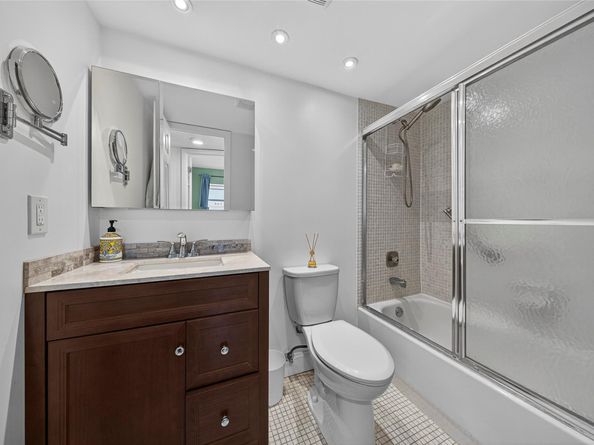 2781 N Pine Island Rd 312, Sunrise FL 33322