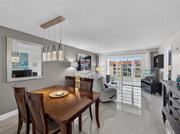 2781 N Pine Island Rd 312, Sunrise FL 33322