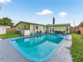 640 SW 28th Way, Fort Lauderdale FL 33312