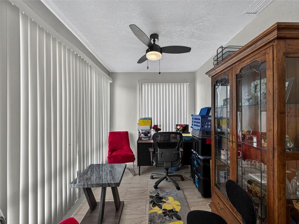 640 SW 28th Way, Fort Lauderdale FL 33312