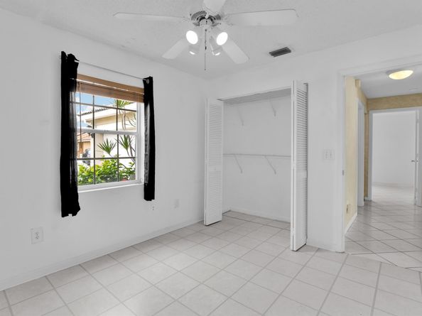 Undisclosed Address #RX-11123870, Boca Raton FL 33428