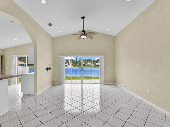 Undisclosed Address #RX-11123870, Boca Raton FL 33428