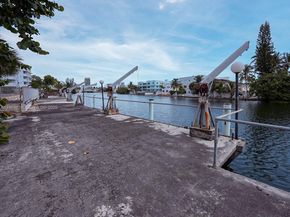 130 S Shore Drive 3C, Miami Beach FL 33141