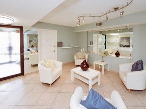 130 S Shore Drive 3C, Miami Beach FL 33141