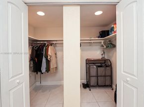130 S Shore Drive 3C, Miami Beach FL 33141