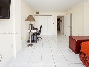 130 S Shore Drive 3C, Miami Beach FL 33141