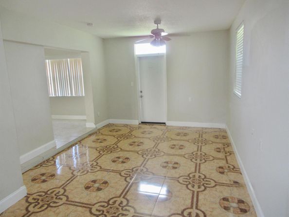 5039 NW 41st Court, Lauderdale Lakes FL 33319