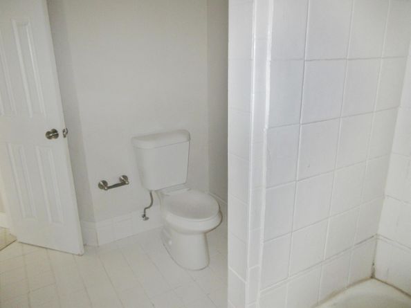 5039 NW 41st Court, Lauderdale Lakes FL 33319