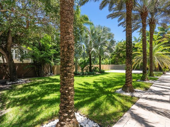 3917 SW 42nd Avenue, Miami FL 33146