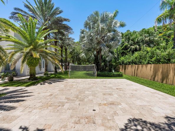 3917 SW 42nd Avenue, Miami FL 33146