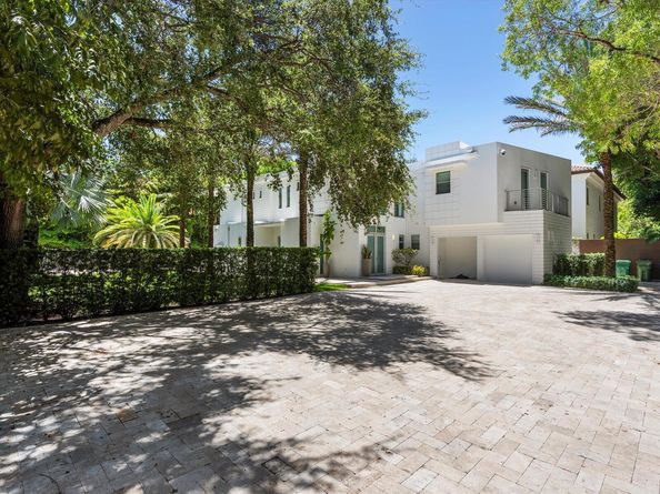 3917 SW 42nd Avenue, Miami FL 33146