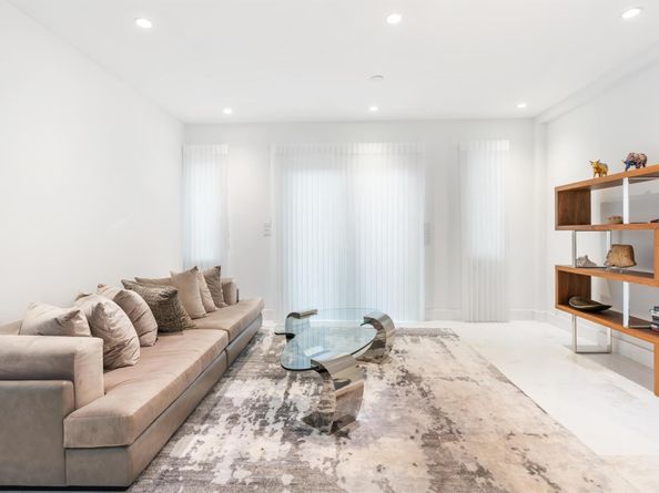 3917 SW 42nd Avenue, Miami FL 33146