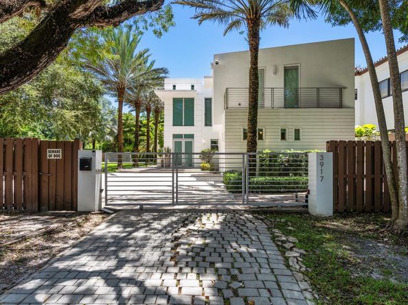 3917 SW 42nd Avenue, Miami FL 33146