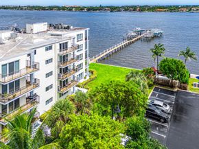 1206 S Lake Drive 203, Lantana FL 33462
