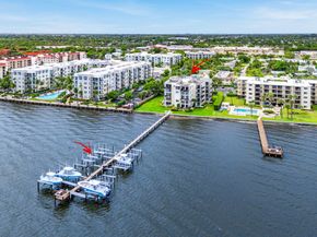 1206 S Lake Drive 203, Lantana FL 33462