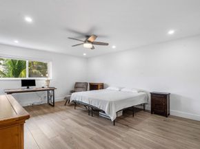1206 S Lake Drive 203, Lantana FL 33462