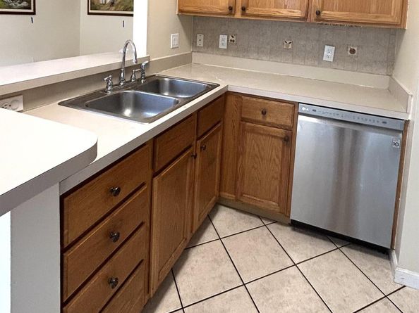 2202 Soundings Court, Greenacres FL 33413