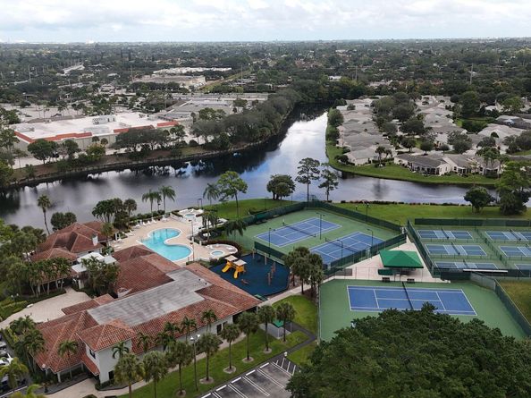 2202 Soundings Court, Greenacres FL 33413