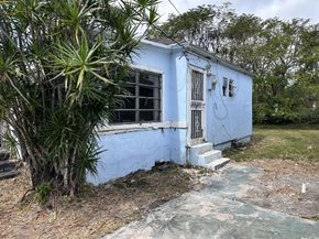 2161 NW 50th St, Miami FL 33142