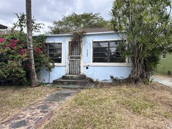 2161 NW 50th St