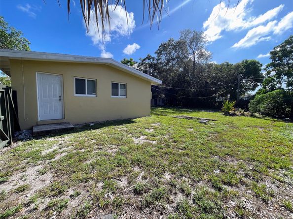 1174 SW 30th Ave, Fort Lauderdale FL 33312