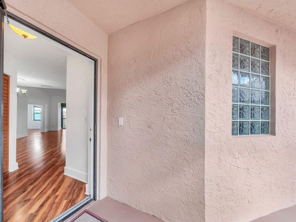 4111 Coral Tree Cir 324, Coconut Creek FL 33073