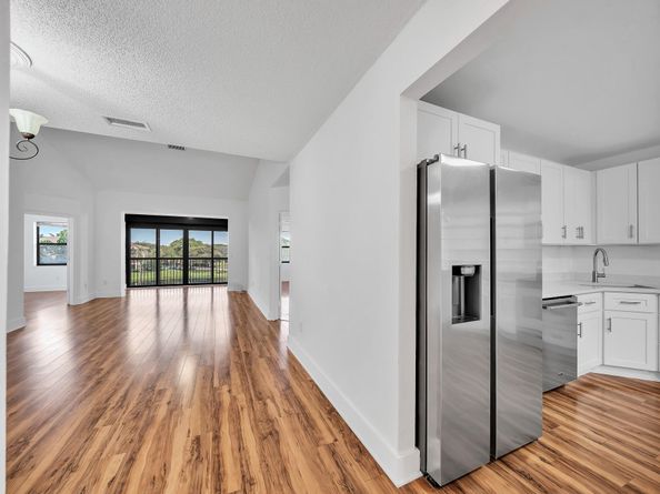 4111 Coral Tree Cir 324, Coconut Creek FL 33073