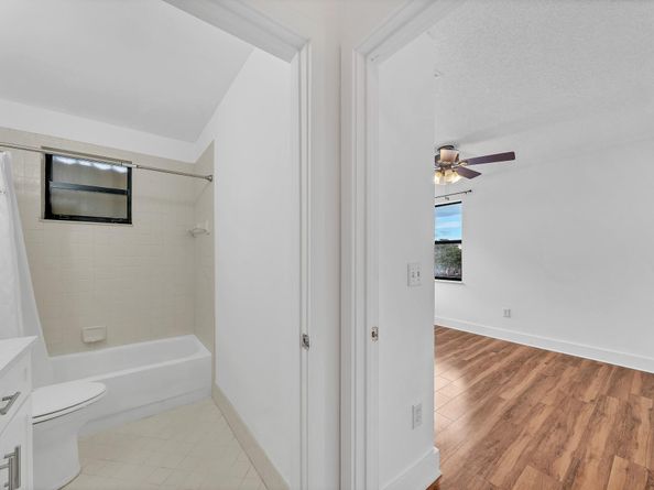 4111 Coral Tree Cir 324, Coconut Creek FL 33073