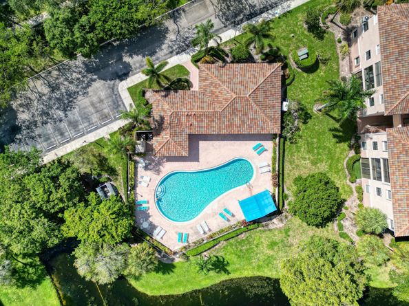 4111 Coral Tree Cir 324, Coconut Creek FL 33073