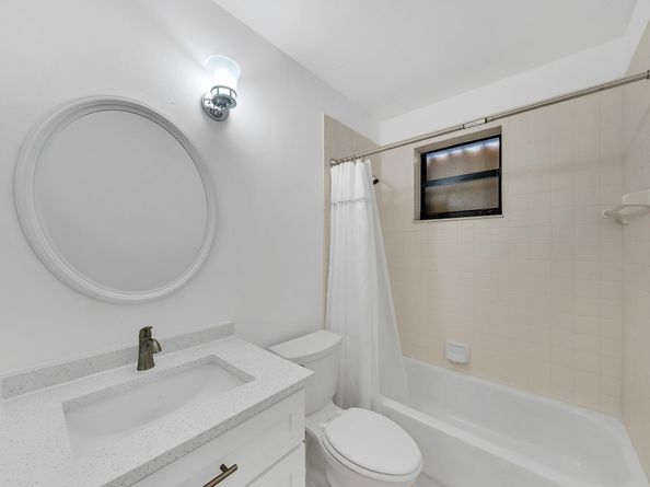 4111 Coral Tree Cir 324, Coconut Creek FL 33073