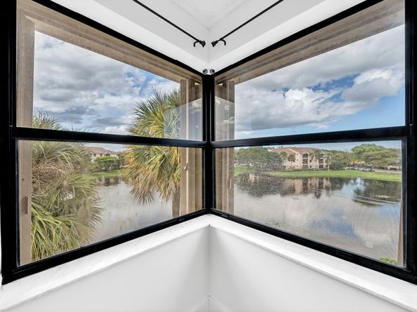 4111 Coral Tree Cir 324, Coconut Creek FL 33073