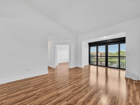 4111 Coral Tree Cir 324, Coconut Creek FL 33073