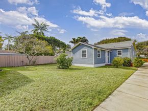 1132 N Palmway, Lake Worth Beach FL 33460