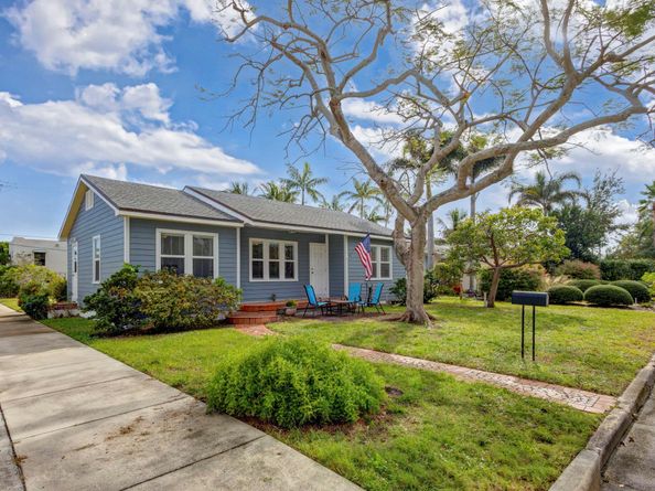 1132 N Palmway, Lake Worth Beach FL 33460