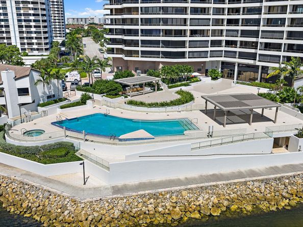 100 Lakeshore Drive 1558, North Palm Beach FL 33408