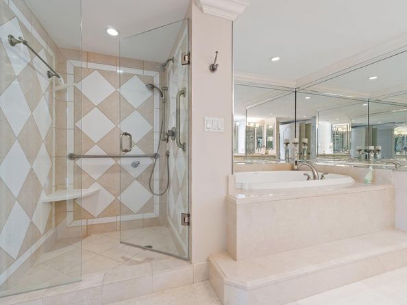 100 Lakeshore Drive 1558, North Palm Beach FL 33408